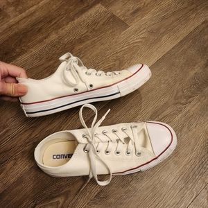 Converse All Stars size 8 -Cream/Off White